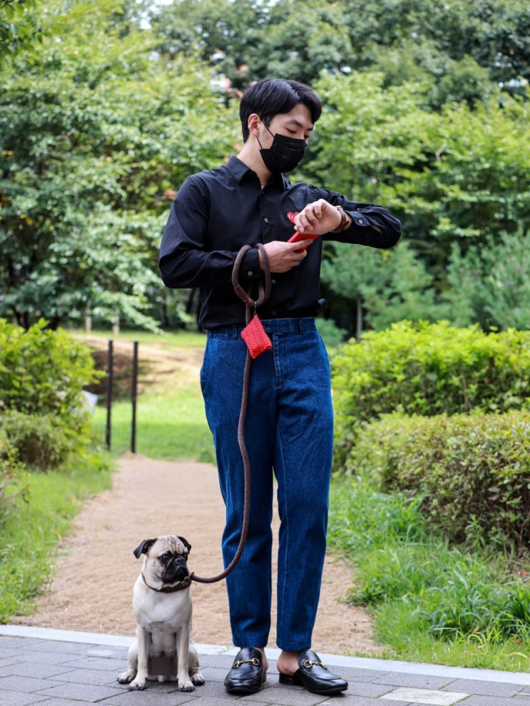  꼼데가르송 와펜 남자 검정 셔츠 코디,배바지 옷 스타일! 새내기룩