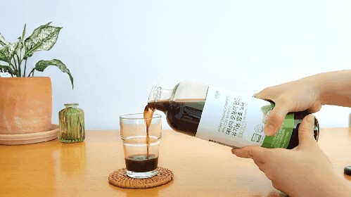  코코넛 슈가로 맛을 더한 유기농 발효노니_ 간편한 건강음료