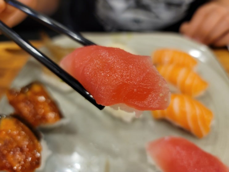  수원 영통 초밥 맛집 주원초밥과참치 영통점 입에서 초밥이 살살 녹아요!