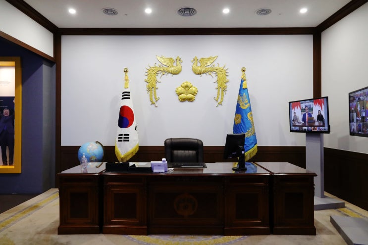  [청와대 사랑채 - 경복궁 근처 가 볼 만한 곳 (1)] 대통령 집무실 엿보기 (무료관람)