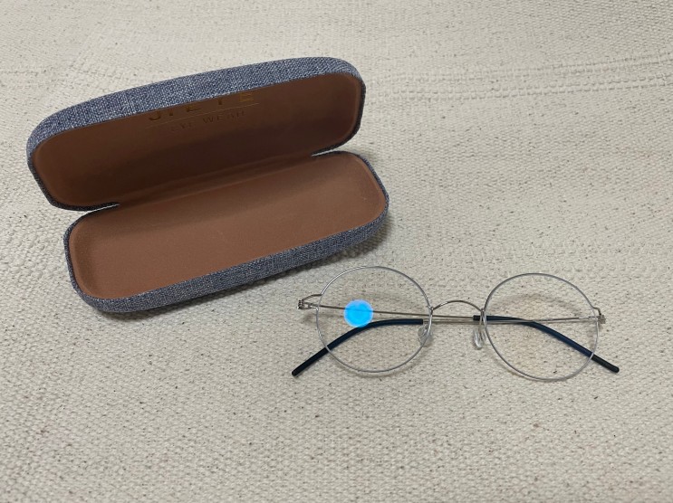 블루라이트 차단 렌즈 지아이 린드버그 안경 : 4g 경량 티타늄 안경테 / 착용감 편한 사무직 필수품