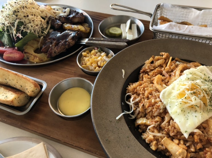 서울역 서가앤쿡 KTX서울역사점에서 점심식사 / 한상 맛있게 즐기는 법, 목살한상 :) 와이파이 정보 포함