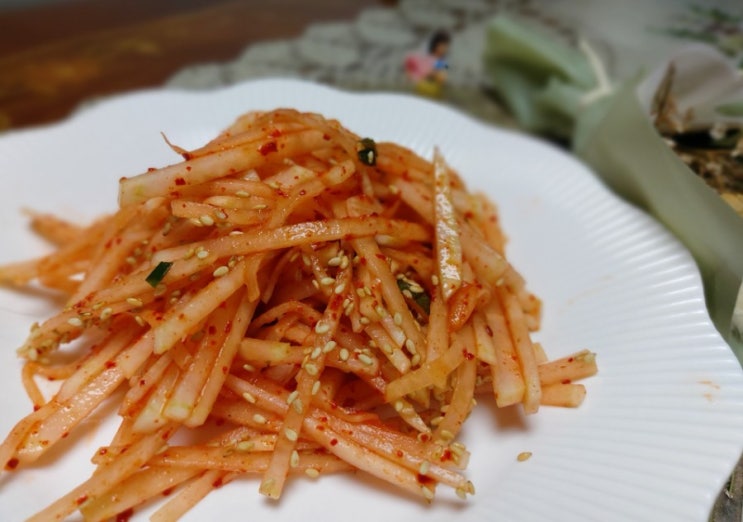 무 생채 레시피 여름무 맛있게 생채 무치는 법 무생채 만들기 무 생채 레시피 여름무 맛있게 생채 무치는 법 무생채 만들기