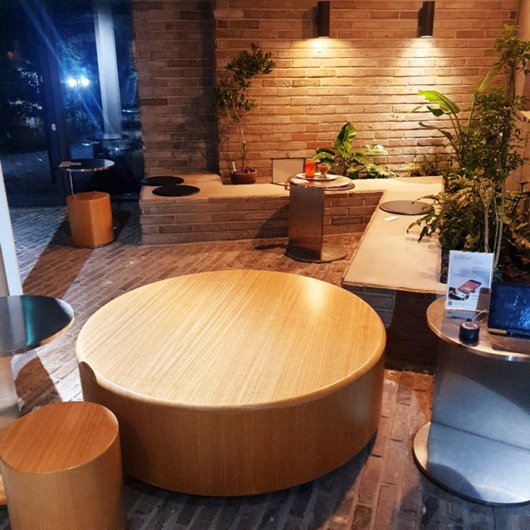  레이어커피가 맛있는 마포북카페 #도화아파트먼트
