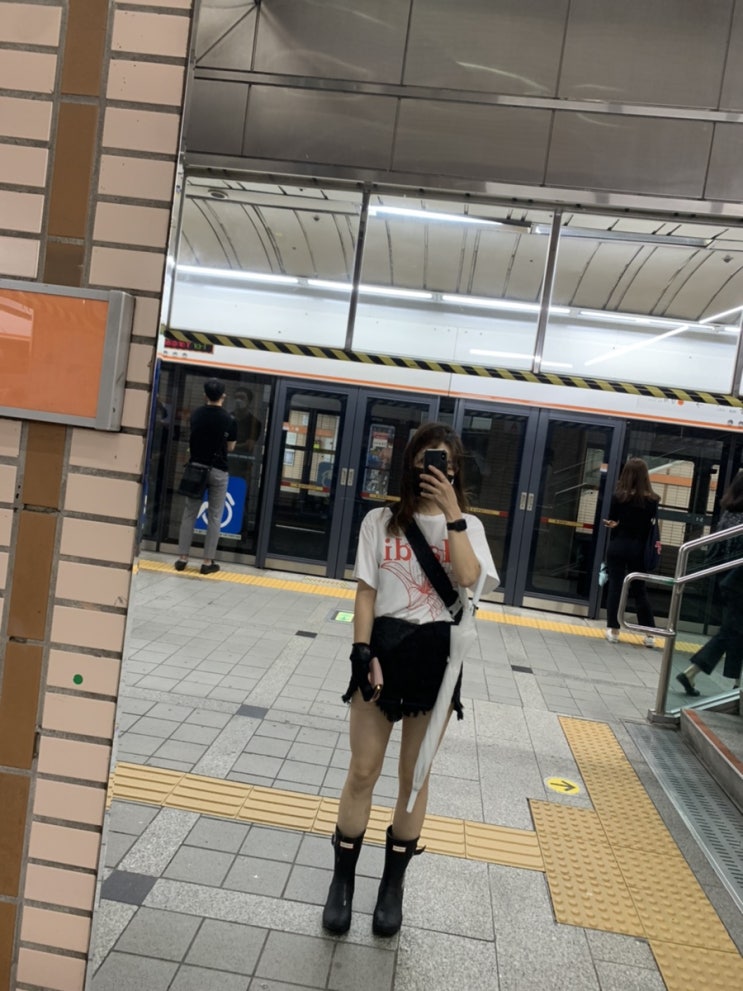  [21년 8월] #4 파리바게트카페/일하면서 라이브톡하기/친구들이랑 드라이브 일상