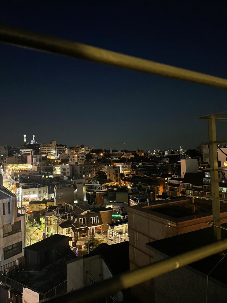  첫 루프탑 이태원 어글리소사이어티