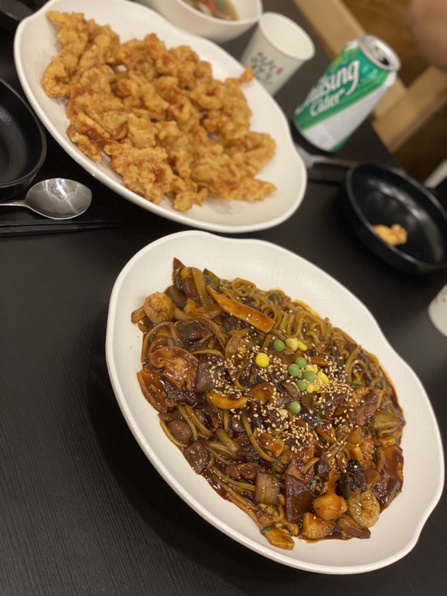  부산 기장시장맛집 가미밀면짬뽕 : 기분 좋은 불형의 쟁반짜장과 잘 튀겨진 탕수육 훌륭한 기장 중국집