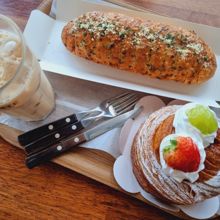대부도 빵맛집 : 리베르테 베이커리카페 빵종류와 메뉴, 가격 !! 빵순이 모여라 대부도 빵맛집 : 리베르테 베이커리카페 빵종류와 메뉴, 가격 !! 빵순이 모여라