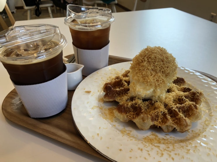  난곡 크로플 맛집, 뷰맛집 카페오트르 / 찐으로 애정하는 단골 카페 :)