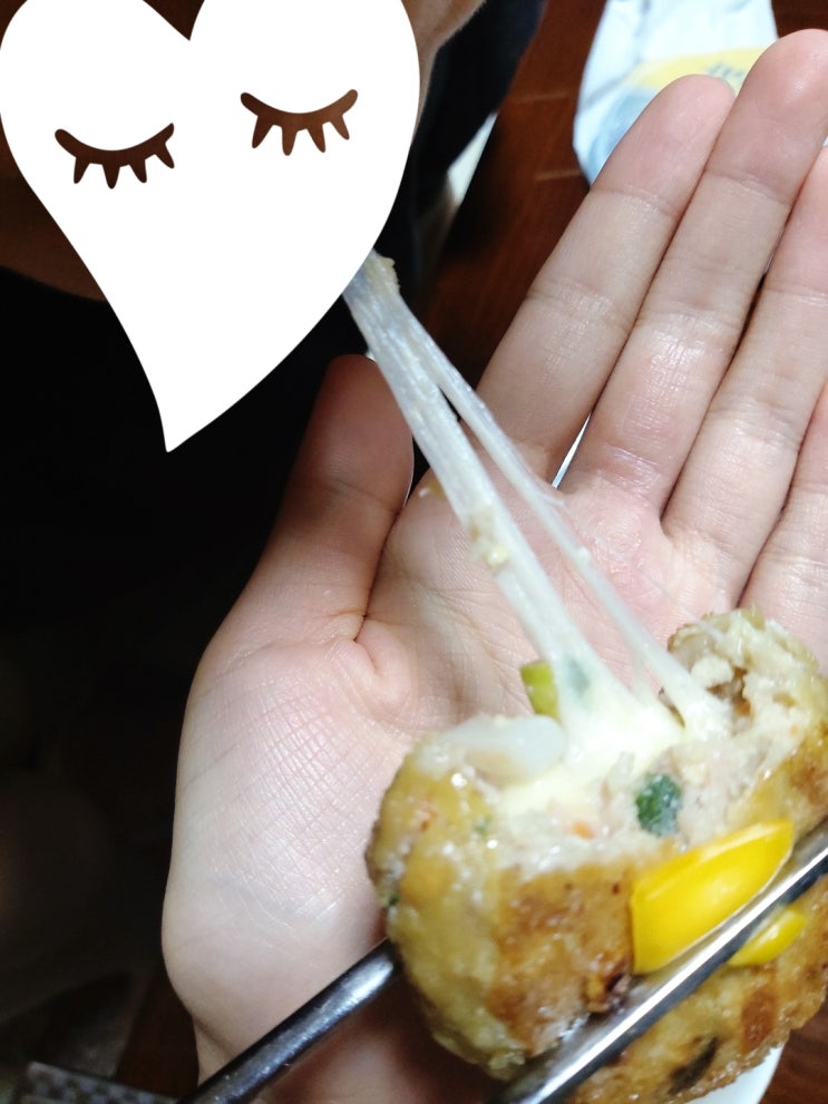 퍽퍽한 동그랑땡은 그만! 부드럽고 색다르게 동그랑땡 만들기 먹는 순간 눈도 동그래져용^^ 퍽퍽한 동그랑땡은 그만! 부드럽고 색다르게 동그랑땡 만들기 먹는 순간 눈도 동그래져용^^