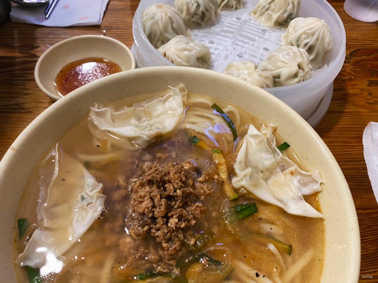  [명동] 명동교자 본점 칼국수와 만두 그리고 마늘김치의 조화로움