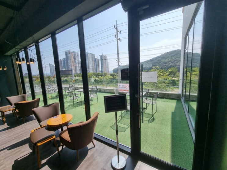 파스쿠찌 샤케라또가 없어졌다니 단종이라니.. 파스쿠찌 구미 문성점 후기 테라스 사용불가하네요! 넓은 카페라서 마음에 들어요 파스쿠찌 샤케라또가 없어졌다니 단종이라니.. 파스쿠찌 구미 문성점 후기 테라스 사용불가하네요! 넓은 카페라서 마음에 들어요