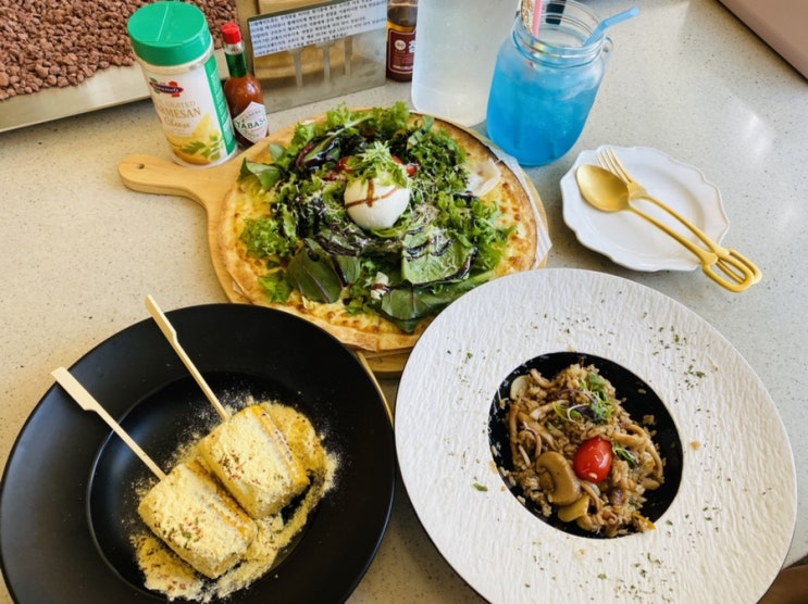홍대 연남동 맛집, 연남동 데이트, 분위기 좋은맛집 '올더플레이트' 홍대 연남동 맛집, 연남동 데이트, 분위기 좋은맛집 '올더플레이트'