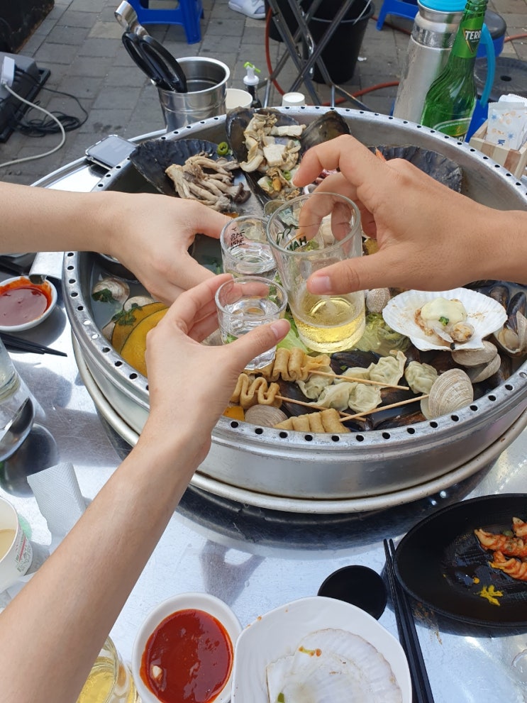  모더나 백신주사 술과 부작용 후기