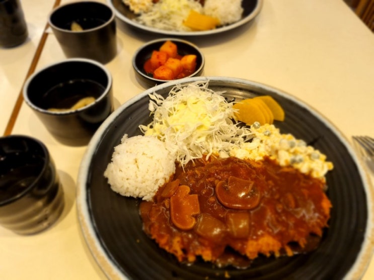 서울역 식당 서울돈까스 후기, 서울역사안에 있어서 기차타기 전 간단히 먹을 수 있는 돈까스집 서울역 식당 서울돈까스 후기, 서울역사안에 있어서 기차타기 전 간단히 먹을 수 있는 돈까스집