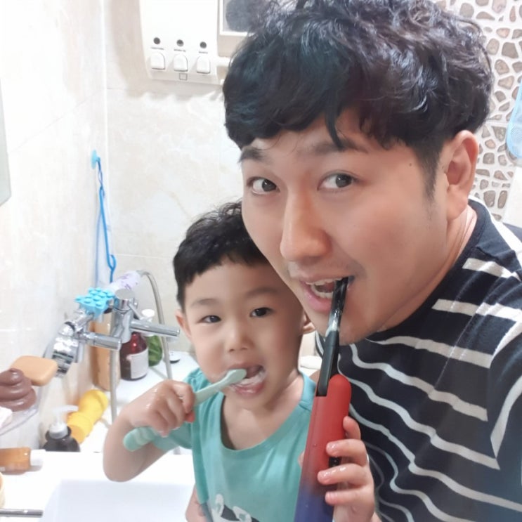  휴대용 전동칫솔 추천 칫솔살균기 내장 아싸 UTC600