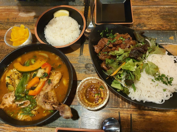  일본 안가도 맛볼수 있는 훗카이도 정통 스프카레맛집 부산 서면 스스키노 추천