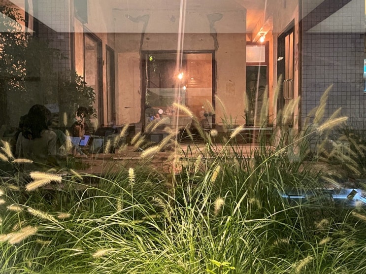  [성수 카페 2곳 추천] 업 사이드 커피 up. Side coffee 본점과 어니언 onion 본점 ‘유명한 만큼 이름값하는 곳’