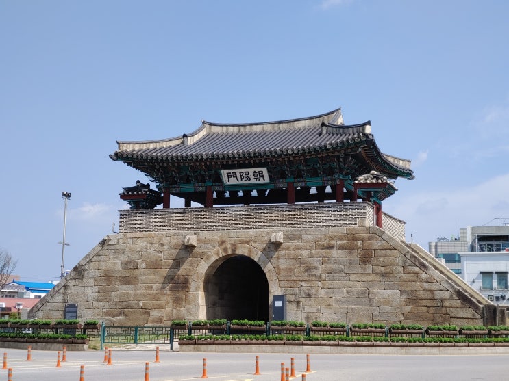 충청남도 홍성여행 (홍성역사의 현장 홍주읍성 : 조양문,홍화문,홍주성수성비,병오항일의병기념비) 충청남도 홍성여행 (홍성역사의 현장 홍주읍성 : 조양문,홍화문,홍주성수성비,병오항일의병기념비)