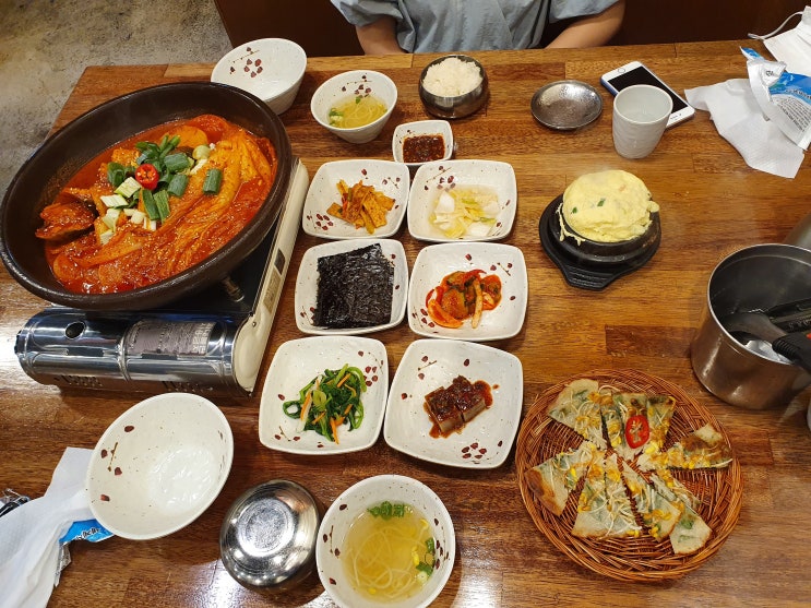  제주도 맛집 항아리조림 - 최고로 만족스러웠던 밥집!