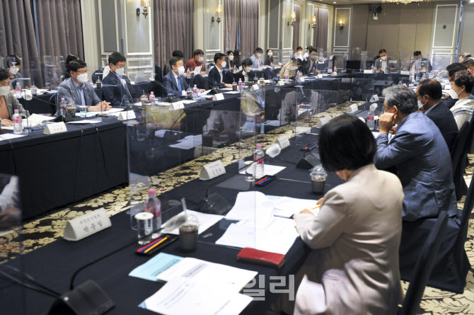 내년 장기요양보험료율 12.27%…세대당 1만4446원 내년 장기요양보험료율 12.27%…세대당 1만4446원