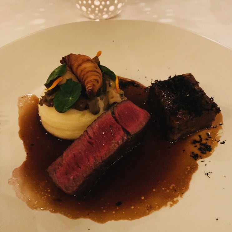  토론토맛집 :: Auberge Du Pommier 오베르주 뒤 포미, 프랑스 고오오오급 음식점 (가격이 고오오오급)