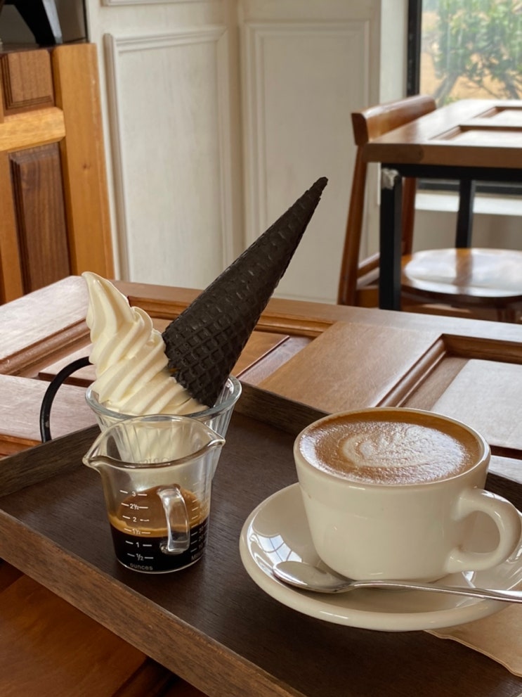 이시돌 우유 아이스크림과 플랫화이트가 맛있는 제주구좌카페 한동리화수목 (+뽈레친구들)