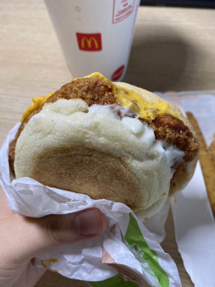  아침 한끼로 좋은 맥모닝 칼로리가 궁금해졌다(+맥도날드 감자튀김 품절)