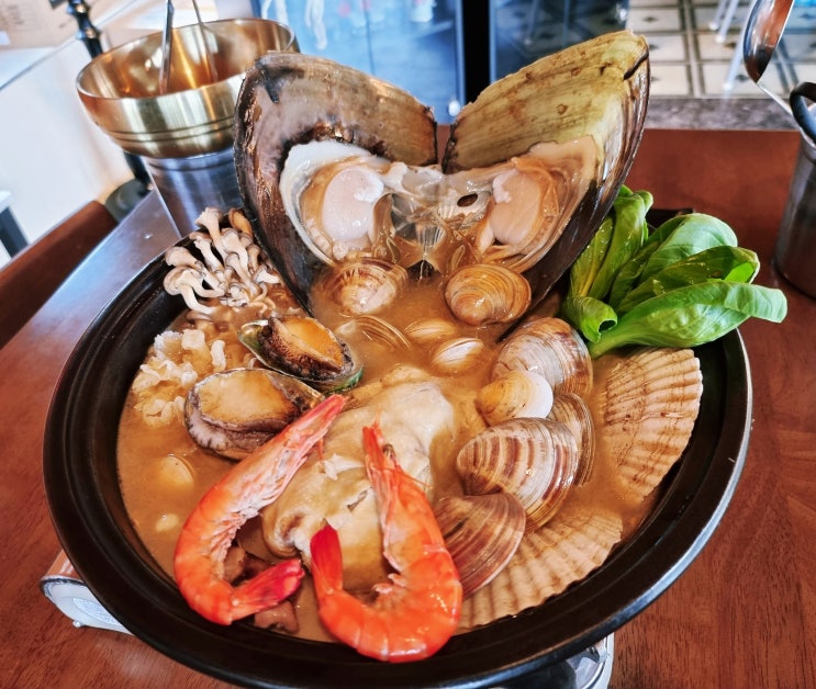 부산 기장 맛집 해신탕 끝판왕 푸짐한 해물 백숙 보양식 수가든카페