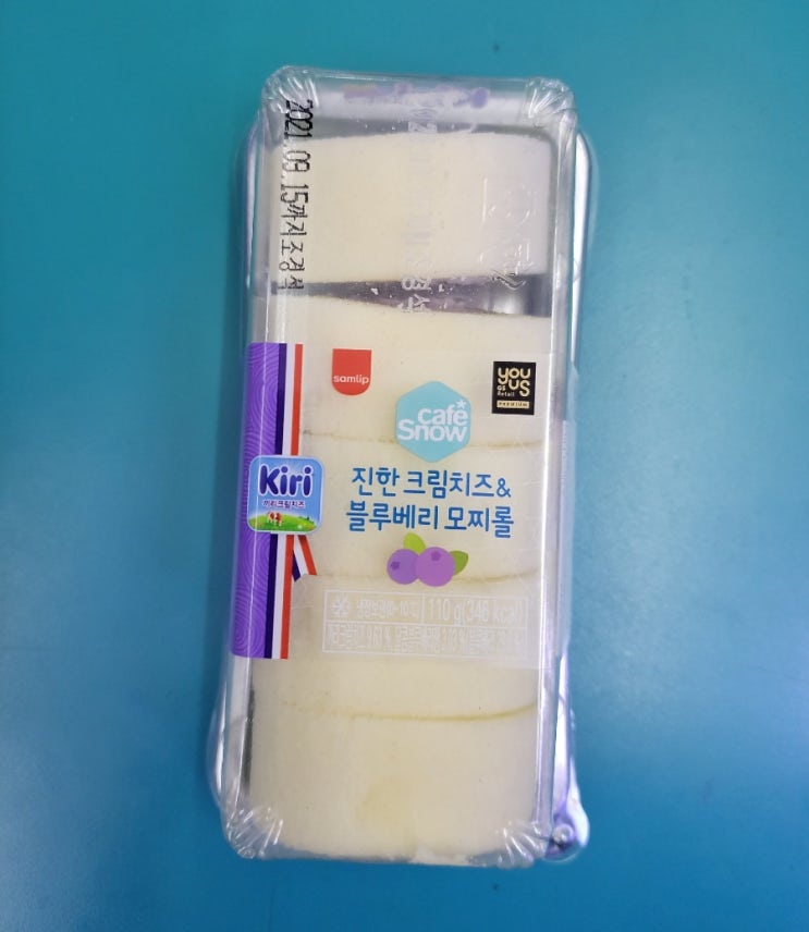 고소한 크림치즈+ 상큼한 블루베리 - 진한 크림치즈&블루베리 모찌롤 - 편의점 신제품(편의점 디저트)내돈내산 솔직리뷰 고소한 크림치즈+ 상큼한 블루베리 - 진한 크림치즈&블루베리 모찌롤 - 편의점 신제품(편의점 디저트)내돈내산 솔직리뷰