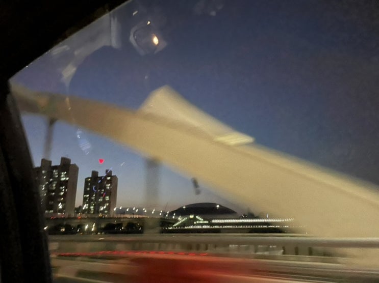  오늘은 출근 내일은 재택