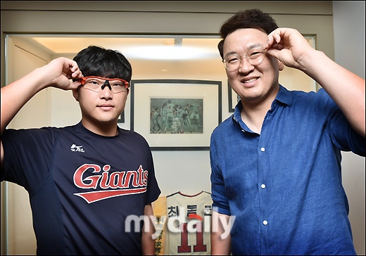 [마이데일리-무쇠팔 10주기①] "최동원 선배님 뒤를 따르겠습니다" 안경에이스는 곧 롯데의 ....
