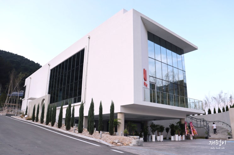  청주 신상카페, 일일일락(111LAC) 초대형 베이커리카페