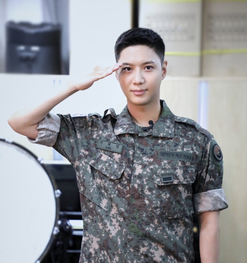 SHINee's Taemin, Looking Manly in Recently Released Military Photos... Still Handsome, Private Lee Taemin