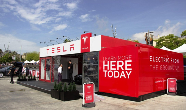 테슬라 팝업 스토어 (Tesla Pop up Store)