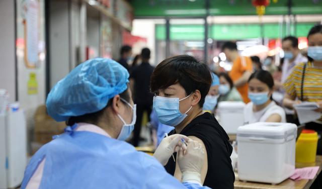 중국, 코로나19 백신 부스터샷 계획 발표