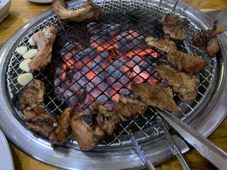 &lt;서울 신촌역 맛집&gt; 신촌 돼지갈비 먹고 "고기랑" 행복한 목요일 (7.7)