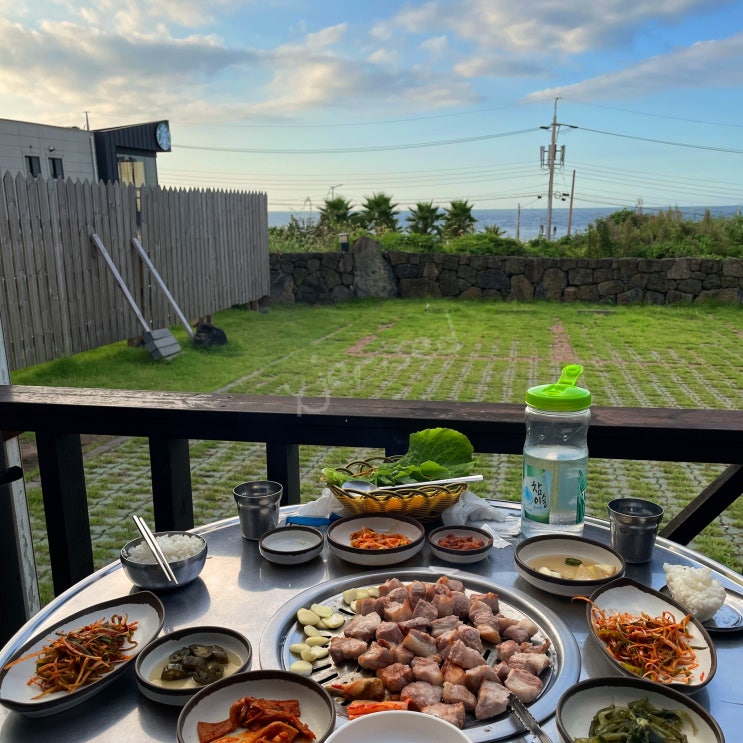  명리동식당 나만 알고 싶은 제주 바다뷰 애월 흑돼지 내돈내산 강추 후기