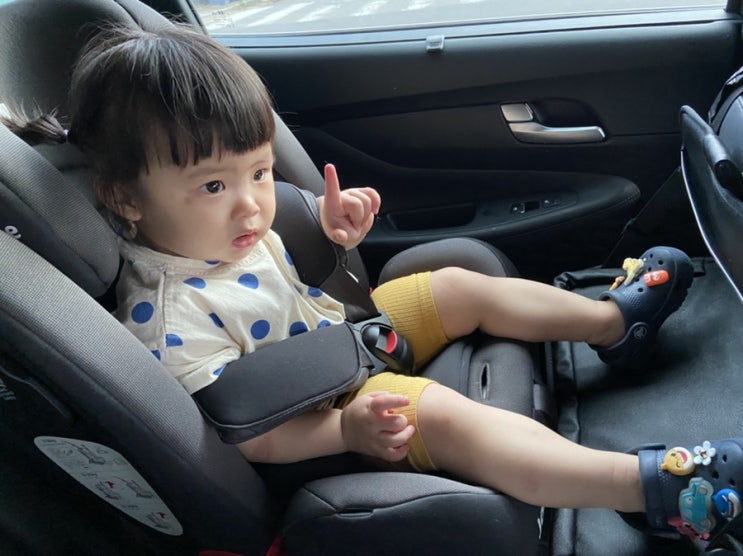  자동차 킥매트 생활양식 캥거루로 싼타페에 설치, 발쿵쿵 끝 !