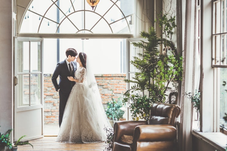 W.7 자연스럽고 예쁜 웨딩사진보정 후기