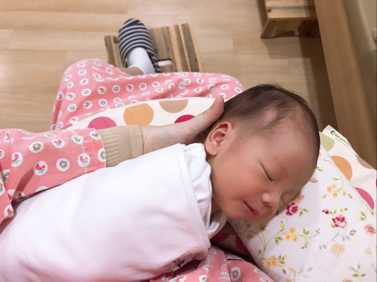 조리원 생활 8일차 - 10일차 (말랑하니 디데이달력/수유콜/모자동실 시간/모유양/유축/배꼽/탯줄/제대/조리원 퇴소) 조리원 생활 8일차 - 10일차 (말랑하니 디데이달력/수유콜/모자동실 시간/모유양/유축/배꼽/탯줄/제대/조리원 퇴소)