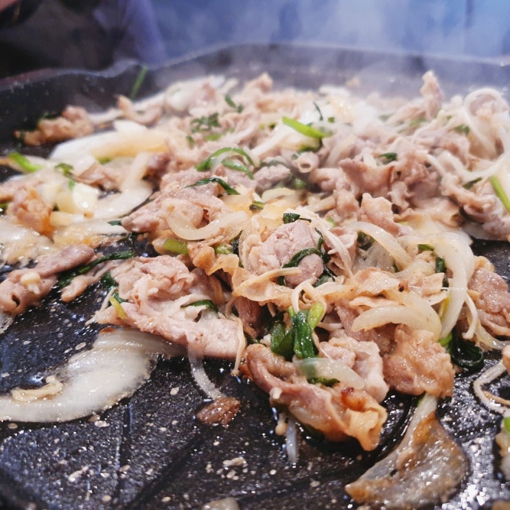  예술의전당한식 식당 나오리장작구이 서초점 오리 차돌박이 점심