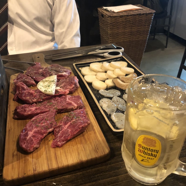  예약필수. 맛집 불모지 독산의 군계일학 식당 소고기 화로구이 맛집 우마왕