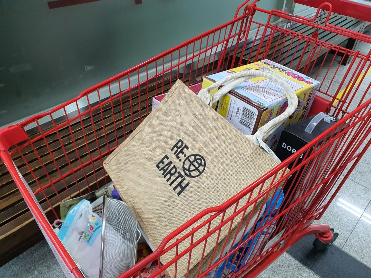  소확행) 오늘 장보고 받은 에코백 너무나 이쁜것
