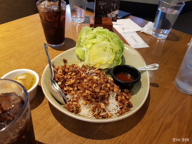 롯데타워몰 피에프창 후기 - PF창 퓨전 아시아 음식 완전 새로워 [롯데월드몰 맛집 추천 P.F.CHANG]