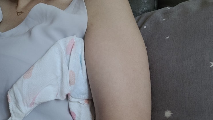  겨드랑이 통증, 30대 여자 화이자 2차 후기 코로나19 예방접종증명서 라이언 쌍따봉