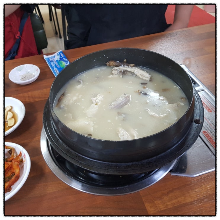 비자림에서 들릴만한 제주시 백숙맛집 홍대감더덕토종닭