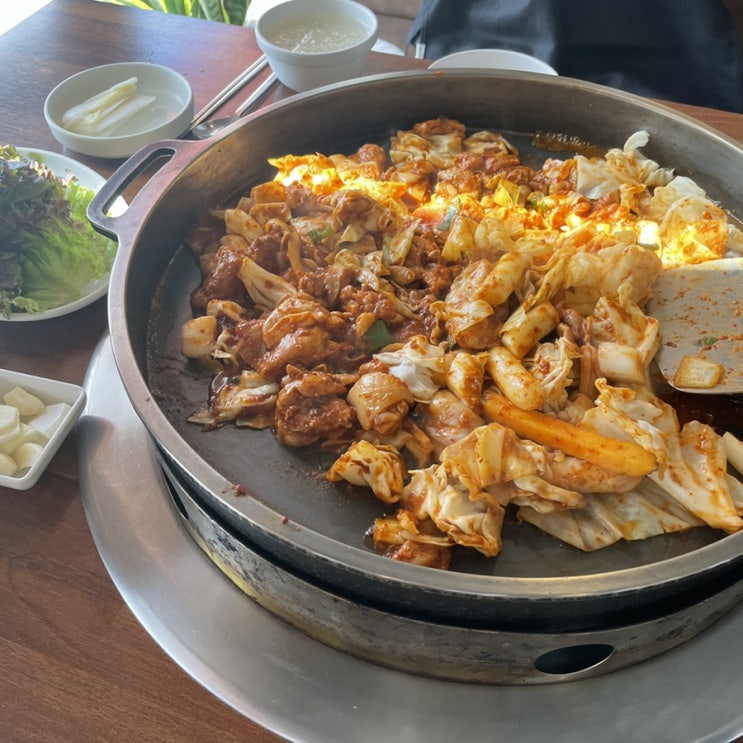  [가평] 1박 2일 여름 휴가 / 호텔 스위티안 조식 / 청평호반닭갈비막국수 / 카페 어라운드엘