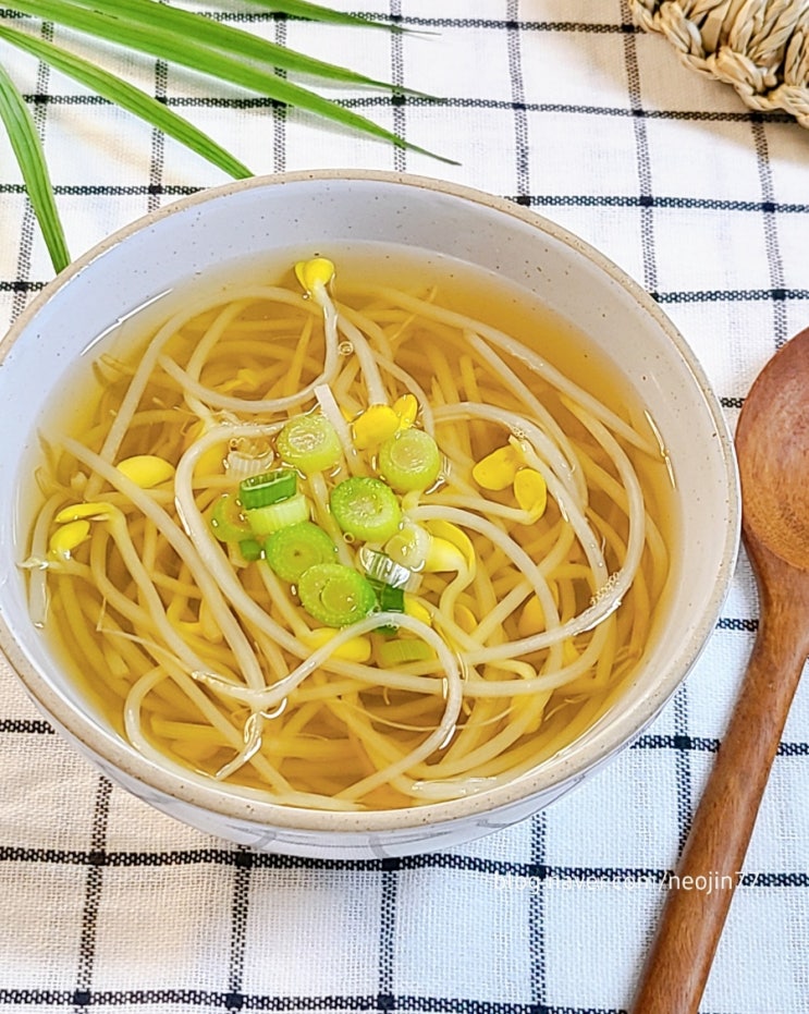 맑은콩나물국 기본양념으로 맑은국 끓이는법 간단한 국요리 콩나물 해장국으로 좋아요