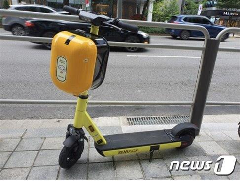 추석 연휴… 공원에서 킥보드 타다 넘어져도 보험 처리될까? 추석 연휴… 공원에서 킥보드 타다 넘어져도 보험 처리될까?